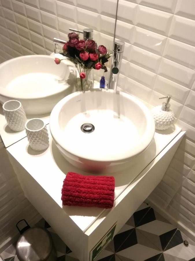 Santa Catarina Patio Apartment - With Washer Machine 포르투 외부 사진